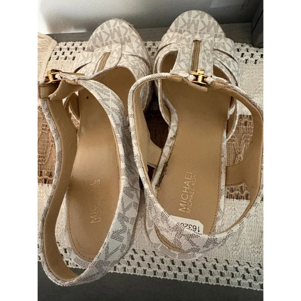 Michael Kors Wedge Espadrille Sandals Vanilla Logo Size 10
